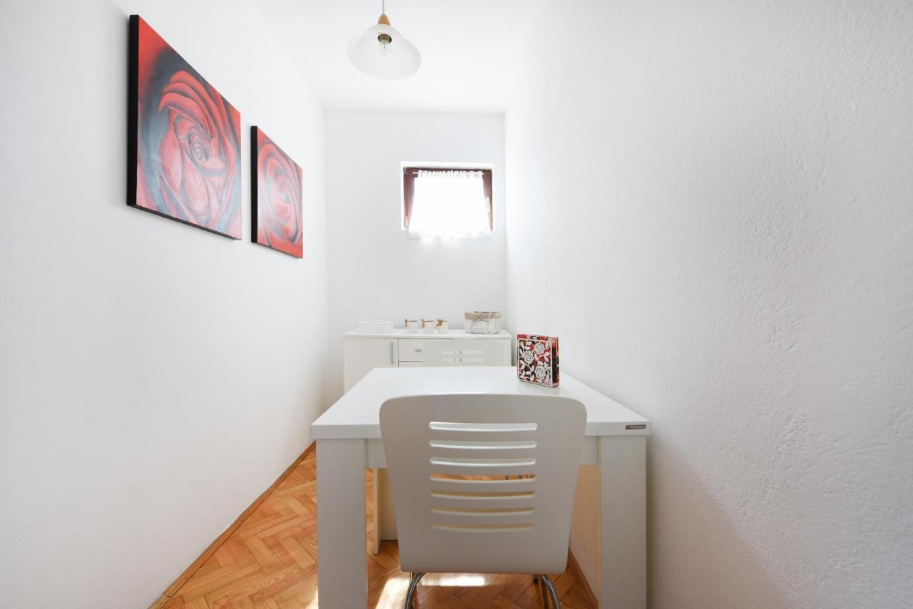 Apartments And Rooms Diana Zadar Extérieur photo